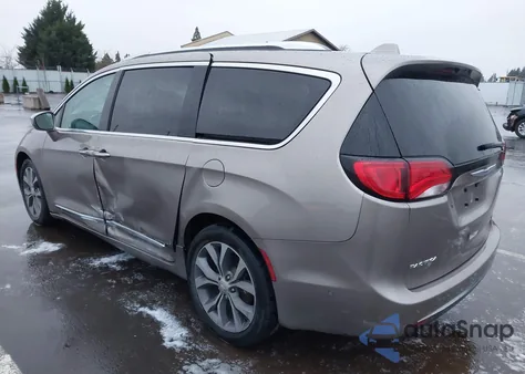 2017 Chrysler Pacifica Limited z USA, uszkodzony, nr VIN 2C4RC1GG8HR634844